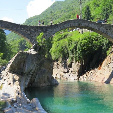 Вилла Rustico Paese Vogorno Экстерьер фото