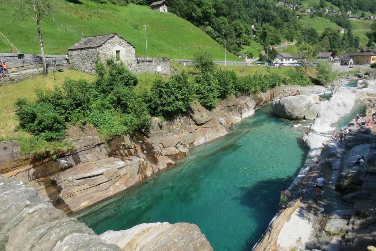 Вилла Rustico Paese Vogorno Экстерьер фото